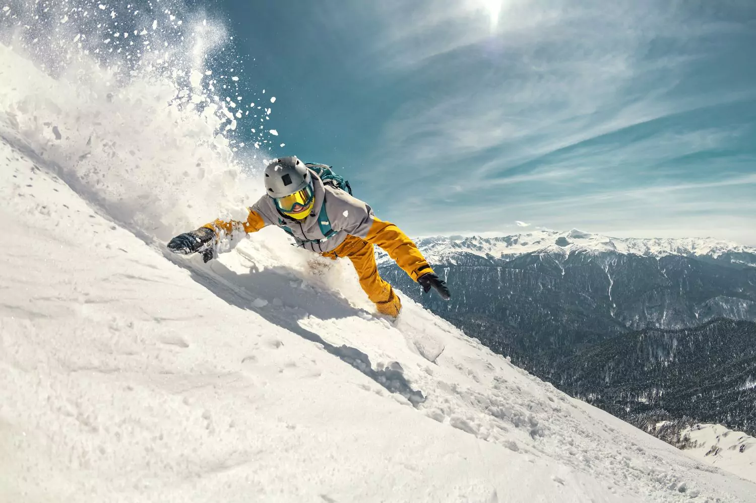 Keep warm when skiing ourdoors