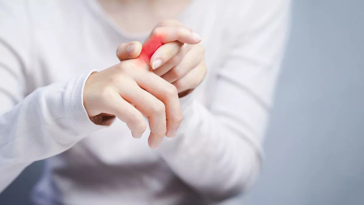 cold therapy for finger sprain